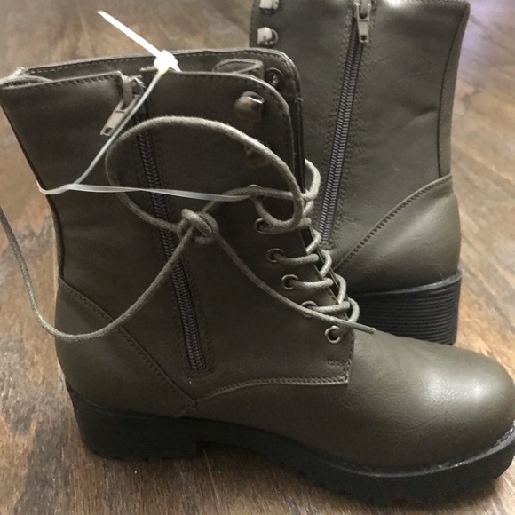 NEW CINAK WOMEN BOOTS WITH ZIPPER SIDE POCKET. COMFORTABLE, STYLISH & QUALITY - Picture 3 of 7